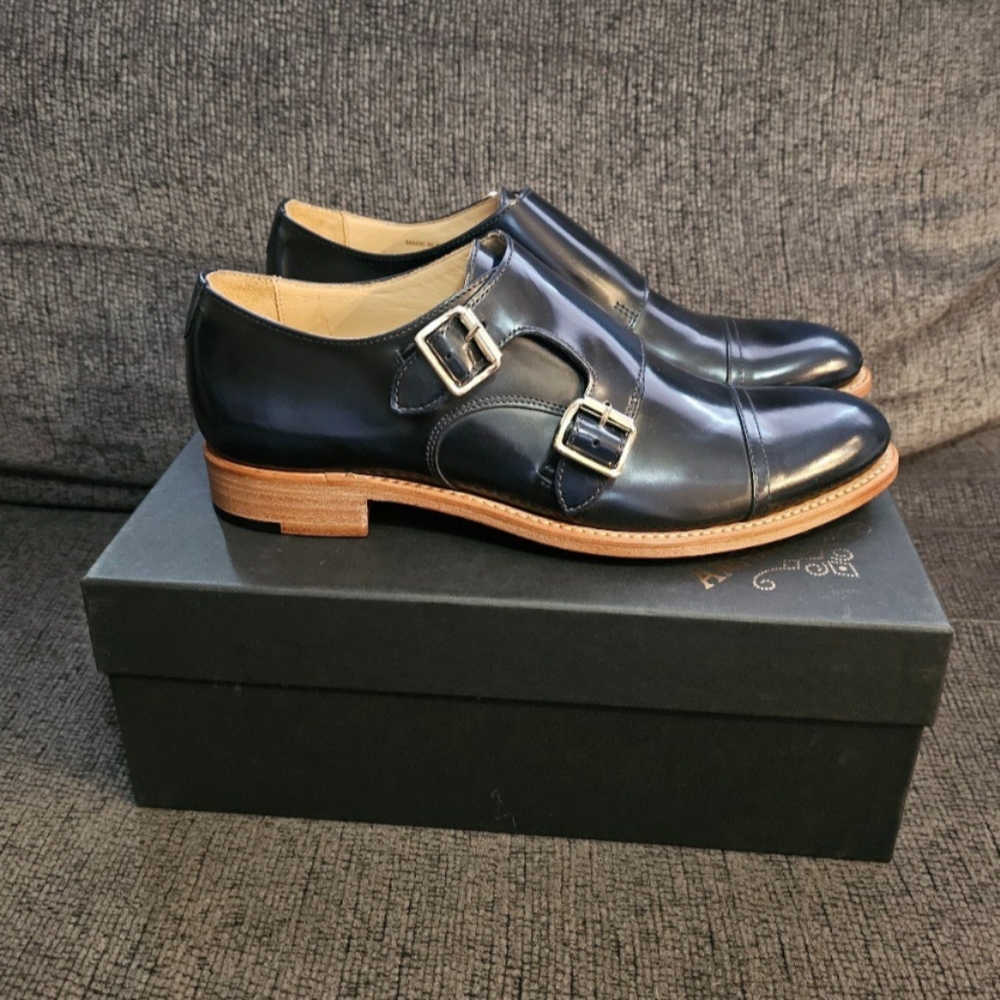 Office of Angela Scott 38.5 Ocean Blue Mr. Colin